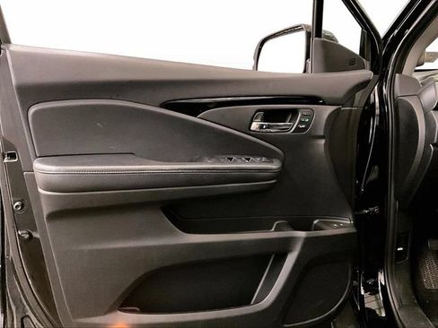 Used 2020 Honda Pilot Touring image 23