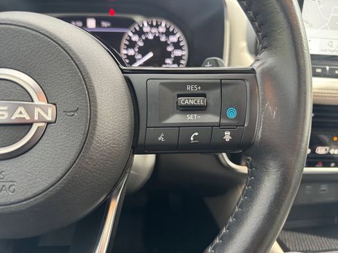 Used 2023 Nissan Rogue SL w/ SL Premium Package image 22