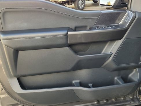 Used 2022 Ford F150 XLT w/ Equipment Group 302A High image 16