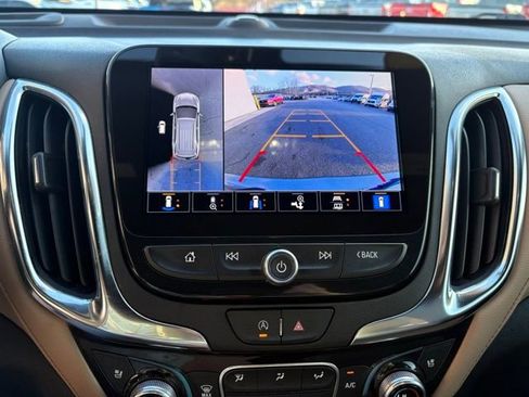Used 2024 Chevrolet Equinox Premier image 5
