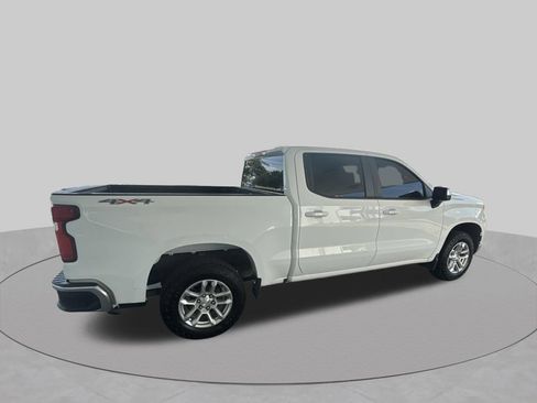 Used 2023 Chevrolet Silverado 1500 LT AWD/4WD image 9