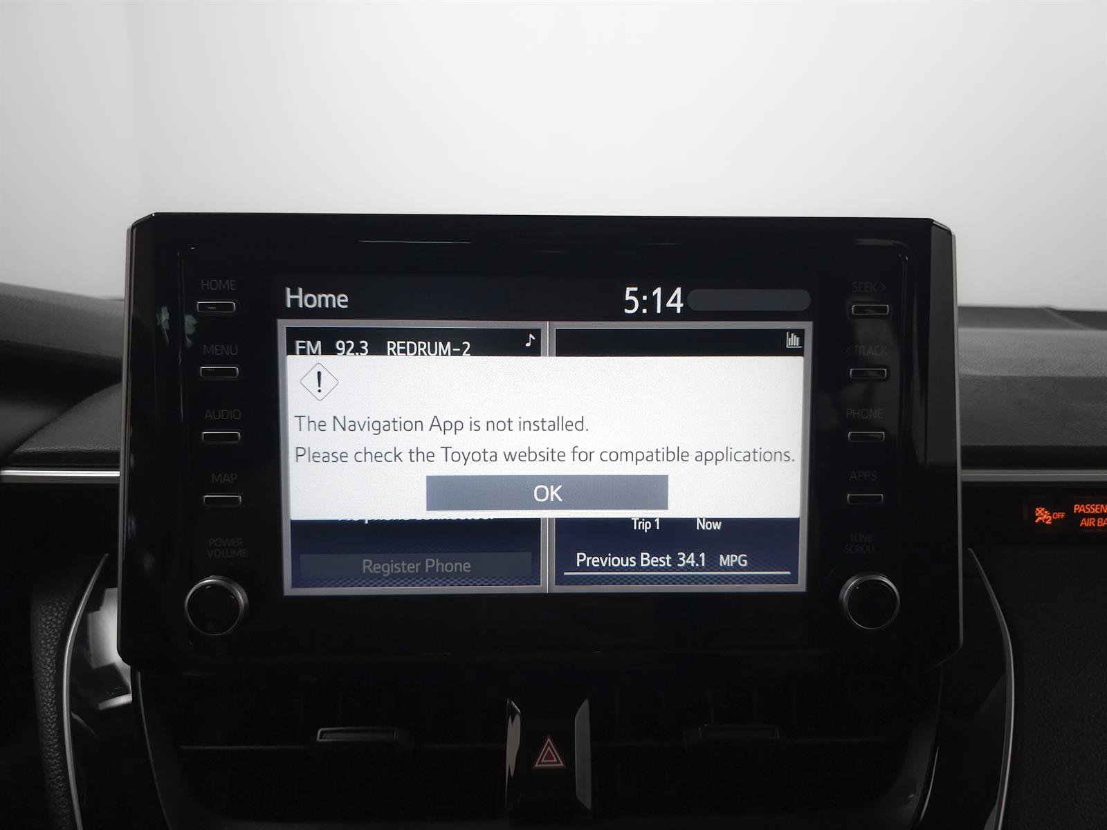 Used 2020 Toyota Corolla LE FWD image 6