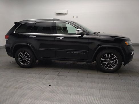 Used 2020 Jeep Grand Cherokee Limited RWD image 11