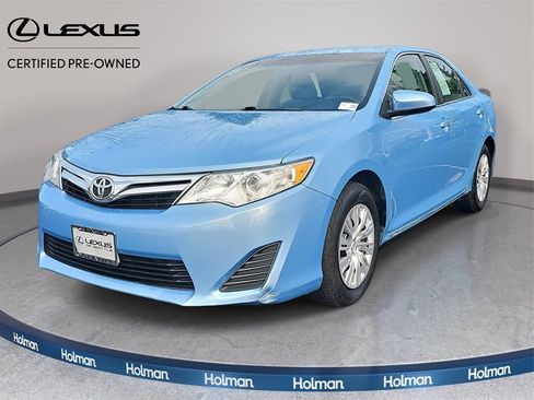 Used 2012 Toyota Camry LE image 1