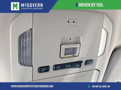 Used 2022 Toyota Highlander LE FWD image 27