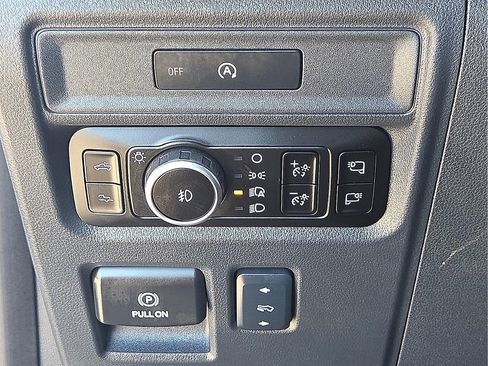Used 2025 Ford F150 Raptor AWD/4WD image 18