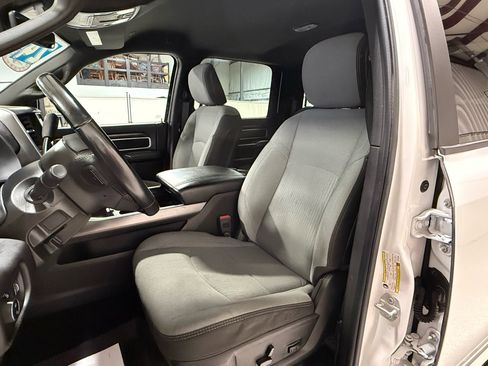 Used 2024 RAM 2500 Big Horn w/ Off Road Package image 10