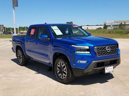 Certified 2024 Nissan Frontier SL w/ Technology Package RWD image 3