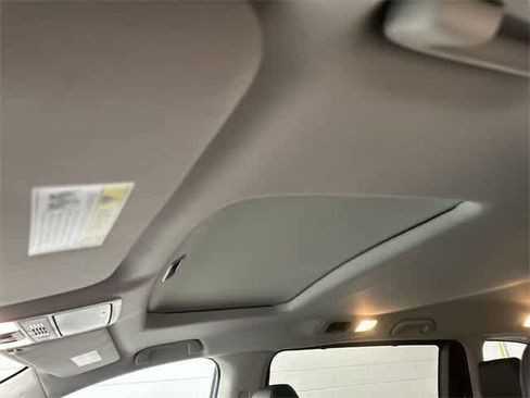 Certified 2025 Honda Odyssey EX-L image 27