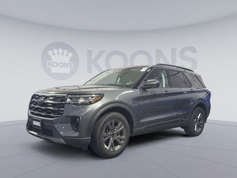New 2026 Ford Explorer Active w/ Active Comfort Package AWD/4WD image 1
