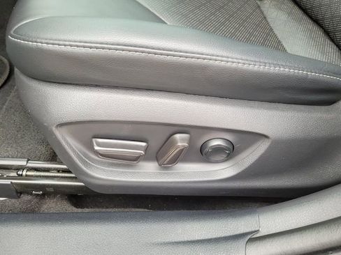 Used 2020 Toyota Camry XSE image 19