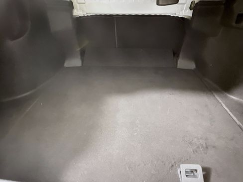 Used 2020 Toyota Camry SE image 34