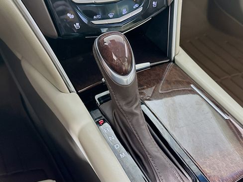 Used 2015 Cadillac XTS Platinum FWD image 22