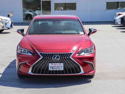 Used 2025 Lexus ES 350 FWD image 2