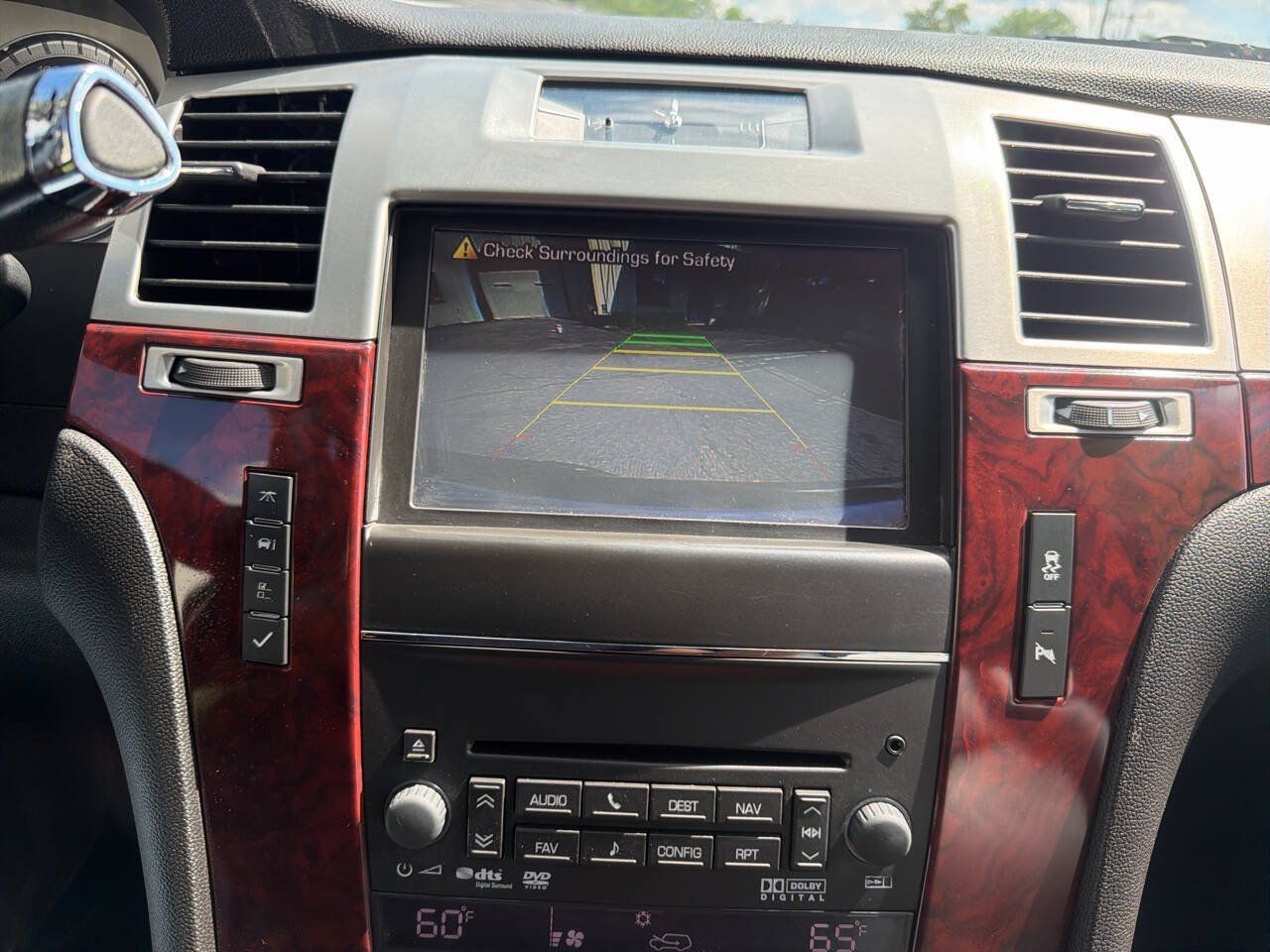 Used 2013 Cadillac Escalade Luxury AWD/4WD image 29