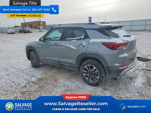 Used 2024 Chevrolet TrailBlazer LT w/ LT Cold Weather Package AWD/4WD image 3