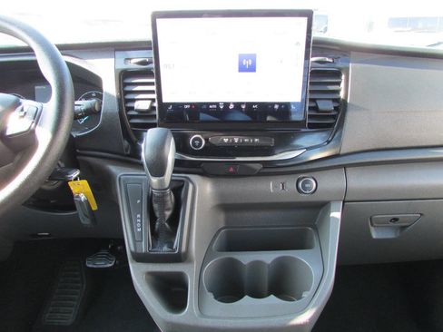 Used 2023 Ford Transit 350 XLT image 20