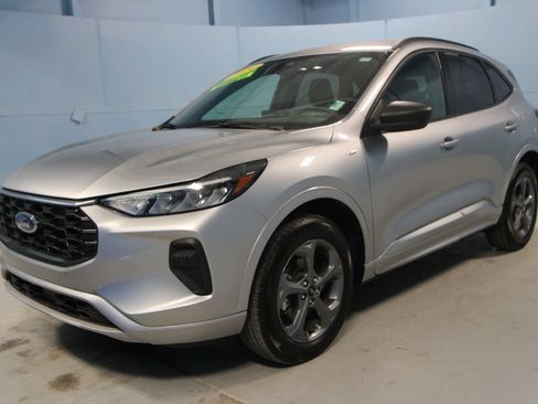 Used 2024 Ford Escape ST-Line w/ Tech Pack #1 AWD/4WD image 24