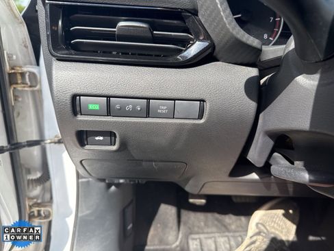 Used 2022 Nissan Sentra SV image 15