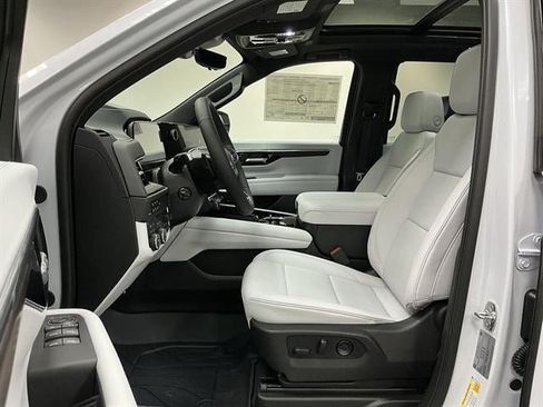 New 2026 Chevrolet Tahoe Premier AWD/4WD image 8