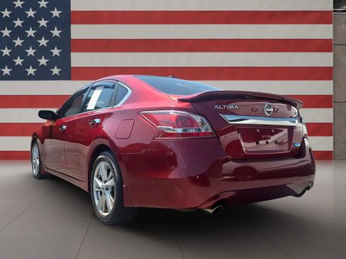 Used 2013 Nissan Altima 2.5 SV image 4