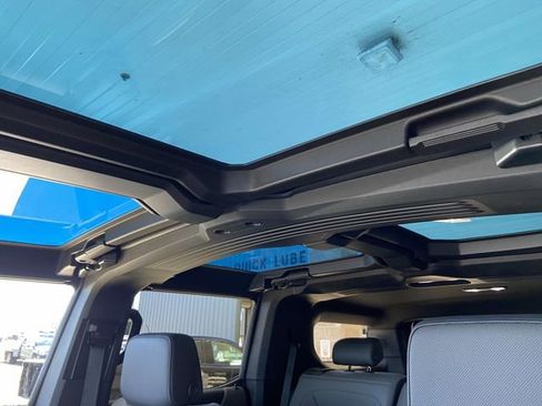 New 2025 GMC Hummer EV 2X image 23