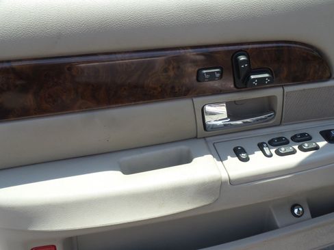 Used 2006 Mercury Grand Marquis LS image 15