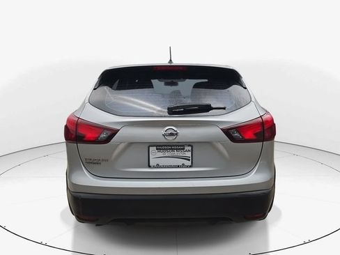 Used 2017 Nissan Rogue Sport S FWD image 7