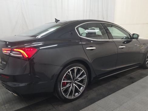 Used 2023 Maserati Ghibli Modena Q4 AWD/4WD image 4