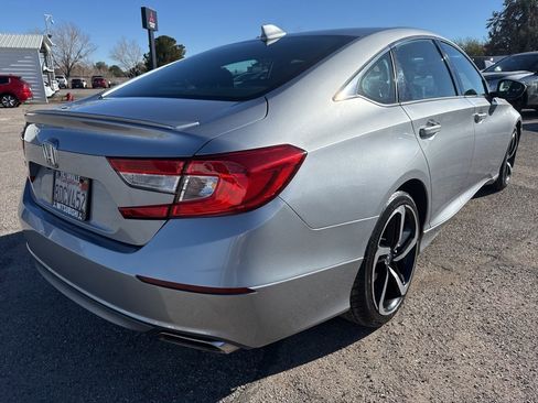 Used 2018 Honda Accord Sport image 7