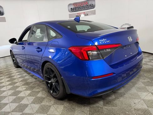 Used 2022 Honda Civic Sport image 8