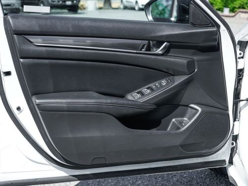 Used 2022 Honda Accord Sport image 14