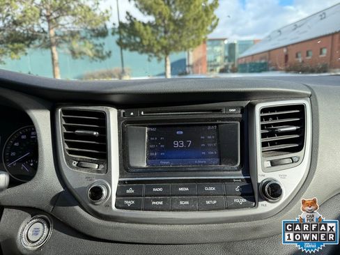 Used 2016 Hyundai Tucson Sport image 16