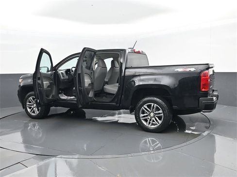 Used 2022 Chevrolet Colorado W/T w/ Custom Special Edition image 28