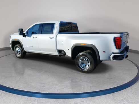 New 2026 GMC Sierra 3500 Denali Ultimate AWD/4WD image 7