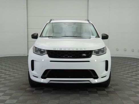 Used 2025 Land Rover Discovery Sport S image 2