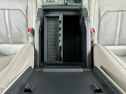 Used 2018 Ford Expedition Limited w/ Equipment Group 302A image 25