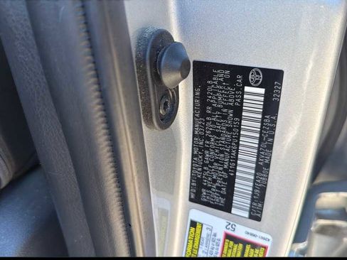 Used 2023 Toyota Camry SE image 5