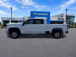 Used 2025 Chevrolet Silverado 2500 LT w/ Convenience Package AWD/4WD video 4
