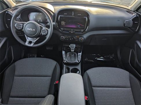 Used 2023 Kia Soul EX image 14