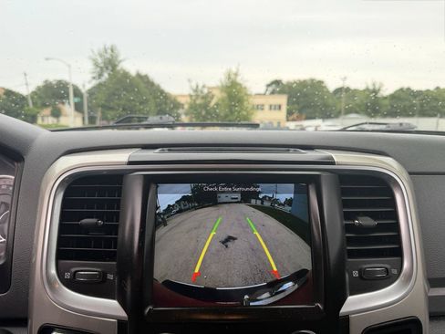 Used 2019 RAM 1500 Big Horn AWD/4WD image 14