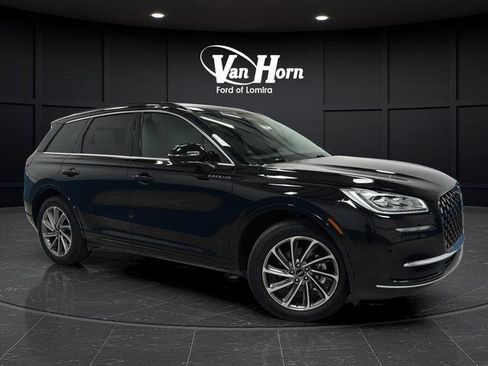 Used 2025 Lincoln Corsair Grand Touring w/ Equipment Group 301A AWD/4WD image 1
