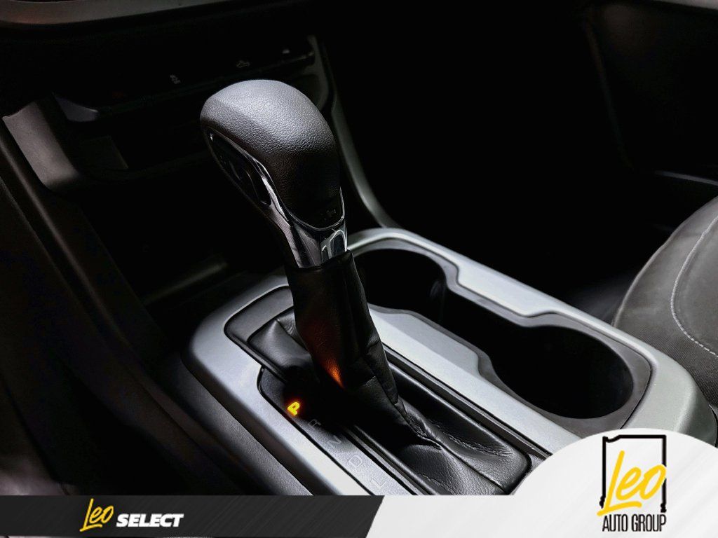Used 2022 Chevrolet Colorado LT w/ LT Convenience Package AWD/4WD image 19