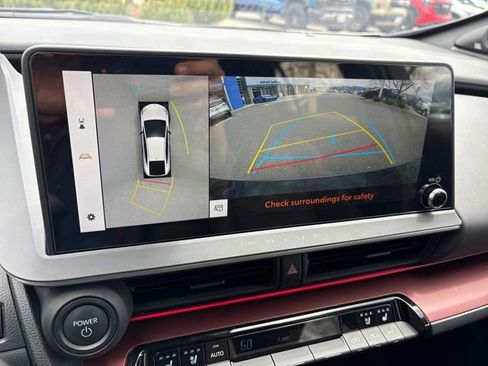 Used 2024 Toyota Prius Prime Premium w/ Advanced Technology Package FWD image 23