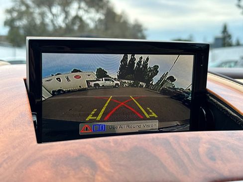 Used 2014 Aston Martin DB9 Volante image 17