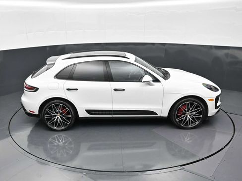 Certified 2023 Porsche Macan S AWD/4WD image 34