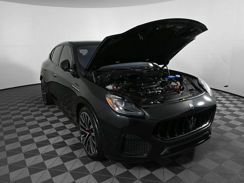 Used 2023 Maserati Grecale Modena AWD/4WD image 32