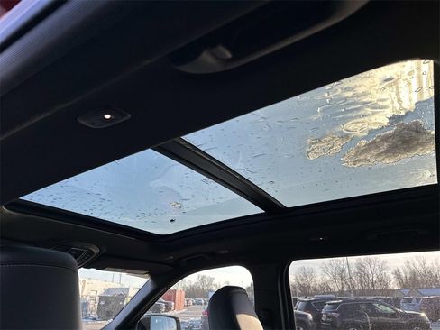 New 2025 Jeep Grand Cherokee L Limited image 11