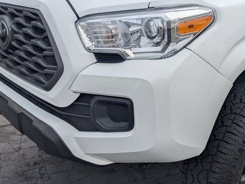 Used 2020 Toyota Tacoma 4x4 Double Cab image 12