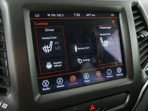Used 2020 Jeep Cherokee Trailhawk w/ Cold Weather Group AWD/4WD image 27